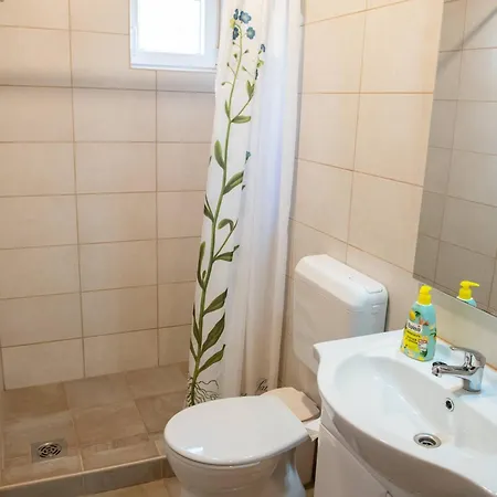 Borkuti Panzio Es Apartman * Koroshegy