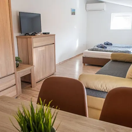 公寓 Borkuti Panzio Es Apartman